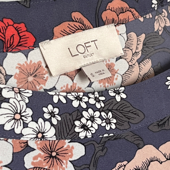LOFT Dark Navy Floral Lightweight Shirt Blouse Small - Picture 6 of 10